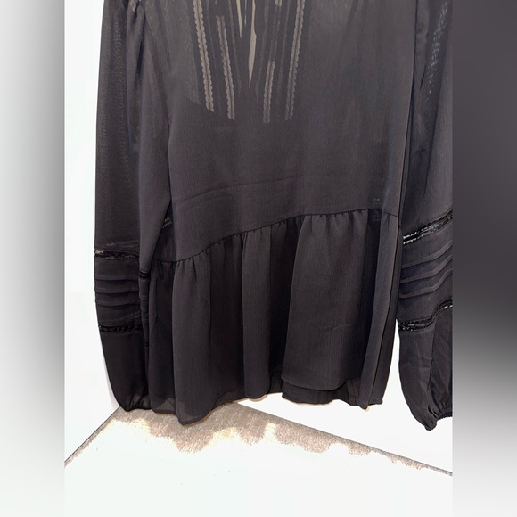 New with tags, express, medium, long sleeve blouse - Picture 2 of 11